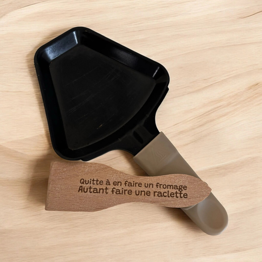 Spatule à raclette en bois personnalisée avec gravure