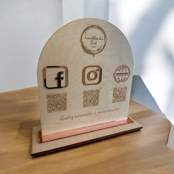 Plaque réseaux sociaux personnalisée – QR codes & acrylique miroir